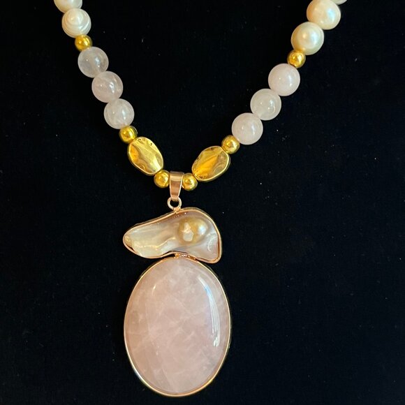 Natural Rose Quartz, Fresh Water Pearl & Blister Pearl Necklace Goldtone Accents - Picture 1 of 8